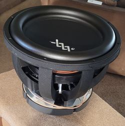 RE AUDIO XXX 16" SUBWOOFER  AND BOX..