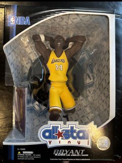KOBE BRYANT ALL STAR VINYL FIGURE 2008 UPPER DECK Series 1
