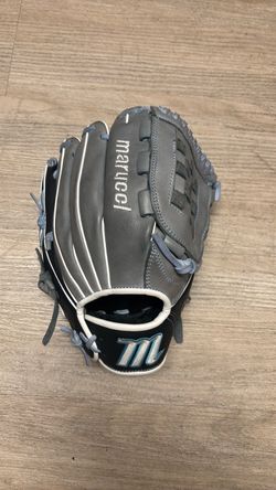 Softball  glove
