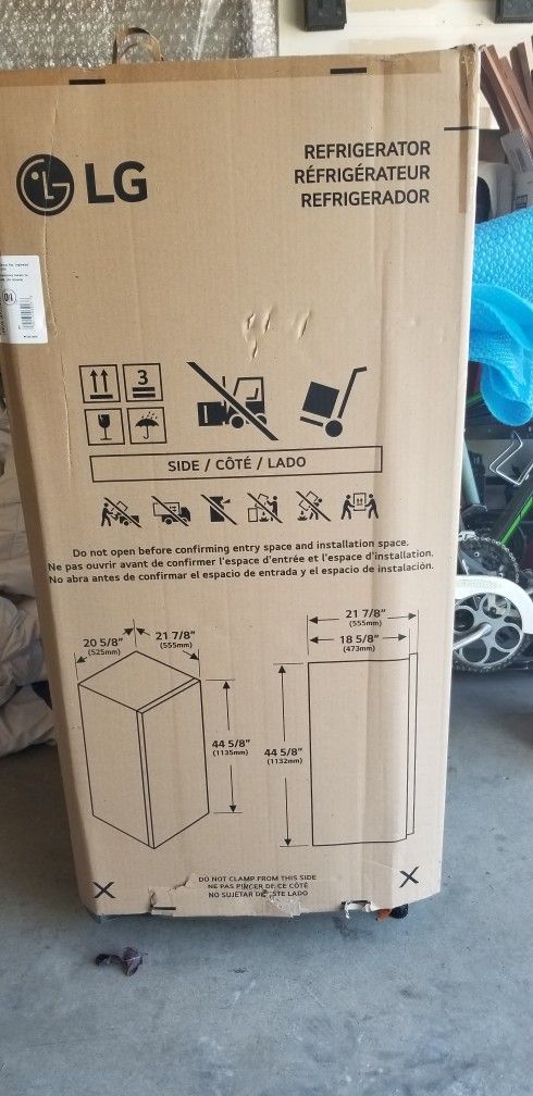 LG Small 6 Cu Ft. Refrigerator Like New Tested to Make Sure It Works