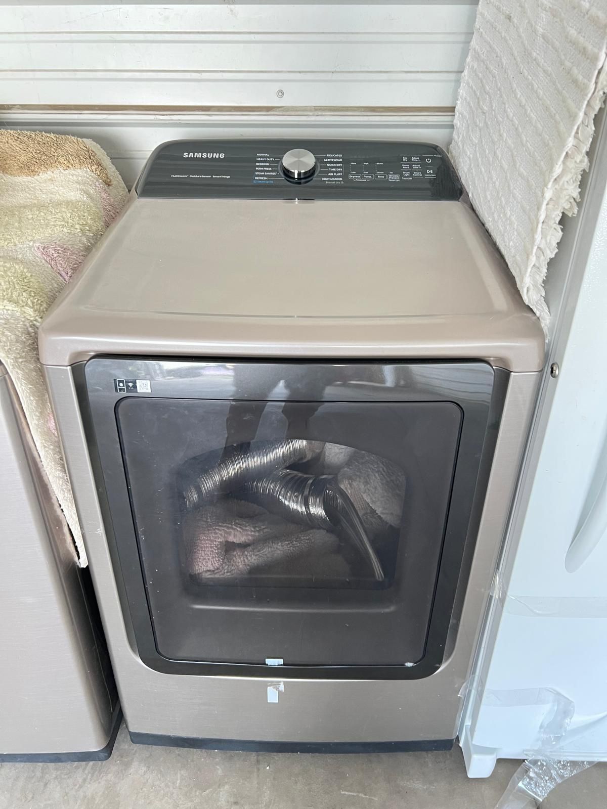 SAMSUNG WASHER AND DRYER Both $700