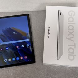 Like New Samsung Galaxy A8 X200 10.5” 32GB Wi-Fi Tablet 