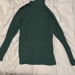Green Thin Turtle Neck Shirt