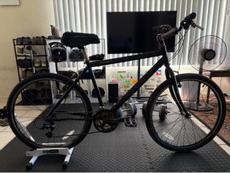 Women’s bike: Marin Muir Woods hybrid commuter bike
