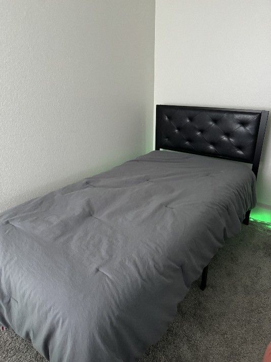 Twin Bed With Mattress