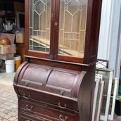 Cylinder Desk w Leaded Glass Doors / 1900