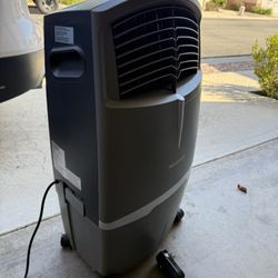 Honeywell portable evaporative air cooler (swamp cooler)
