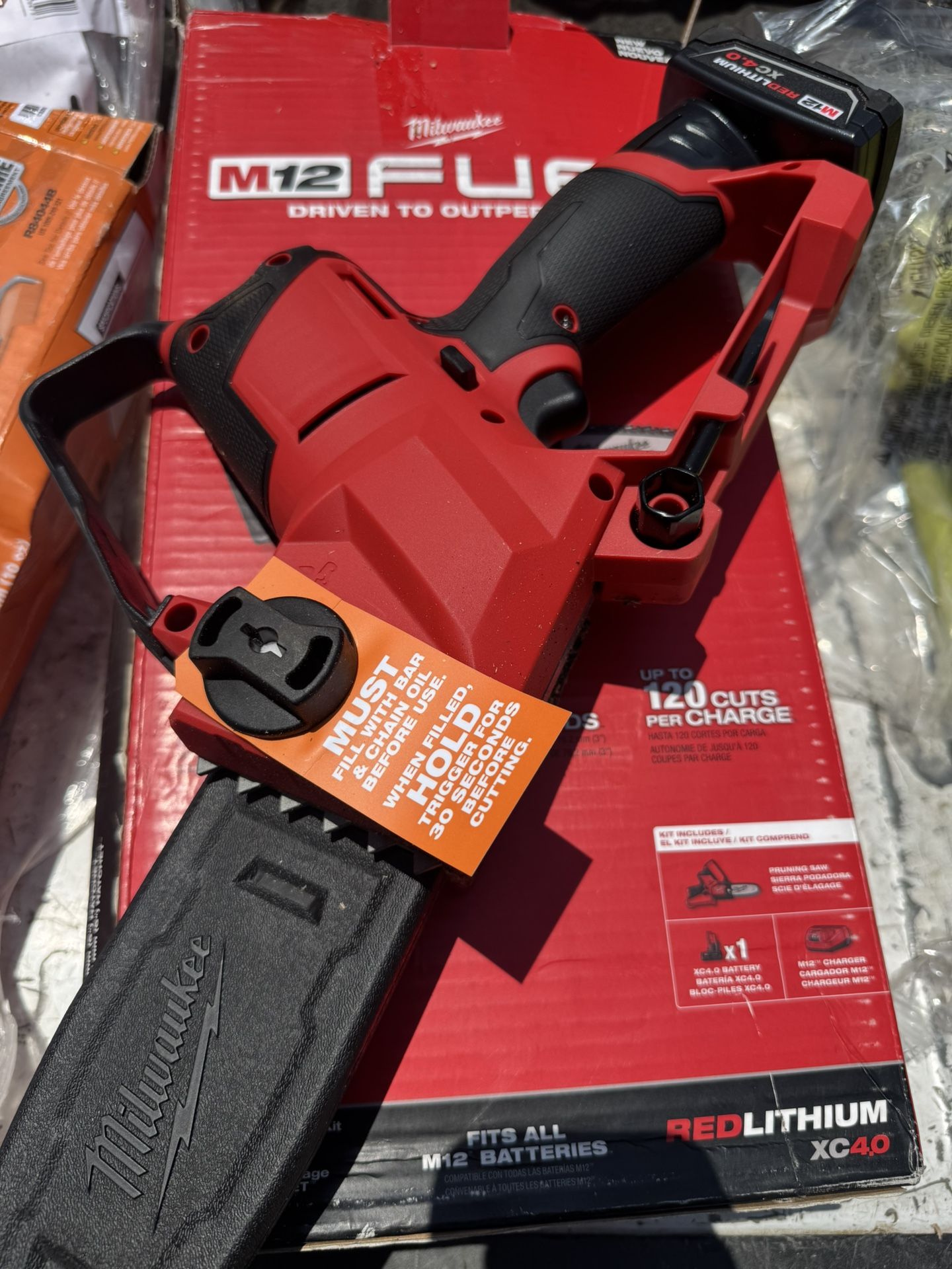 Milwaukee Pruning Chainsaw
