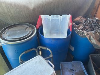 3 200 liter water barrel