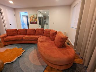 Curved Sectional