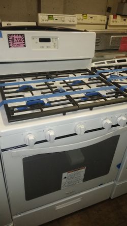 New Whirlpool Gas Range (Scratched/dented)