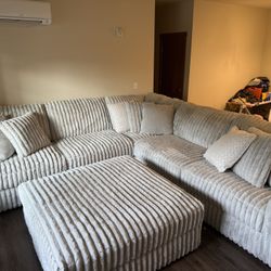 Comfy sectional with Large ottoman 132/132 size