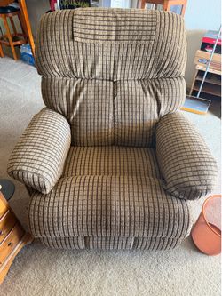 2 Matching Recliners