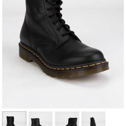 Dr. Martens, 1460 Pascal Unisex Size 7 Women Size 6 Men
