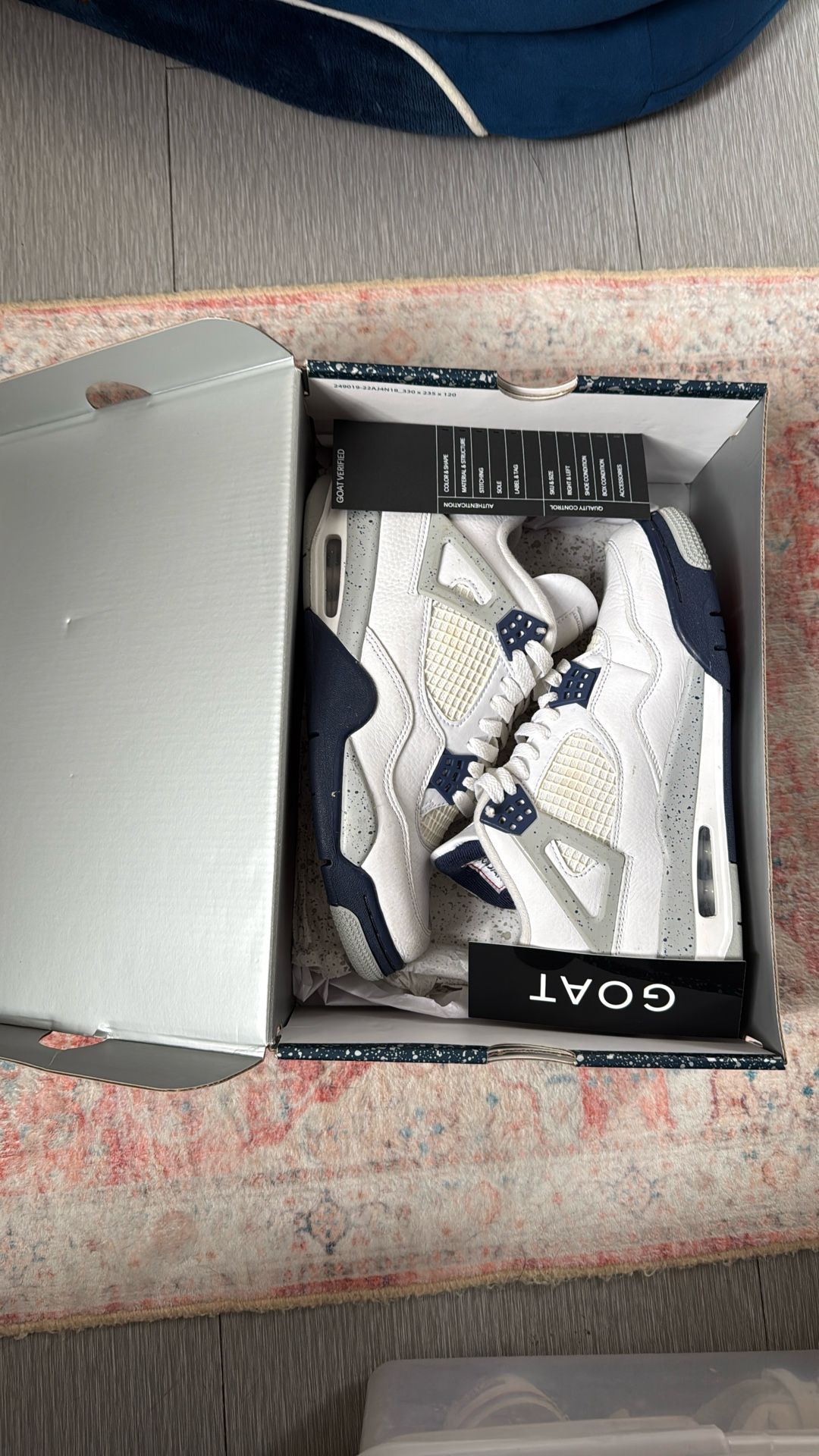 Jordan 4 Midnight Blues