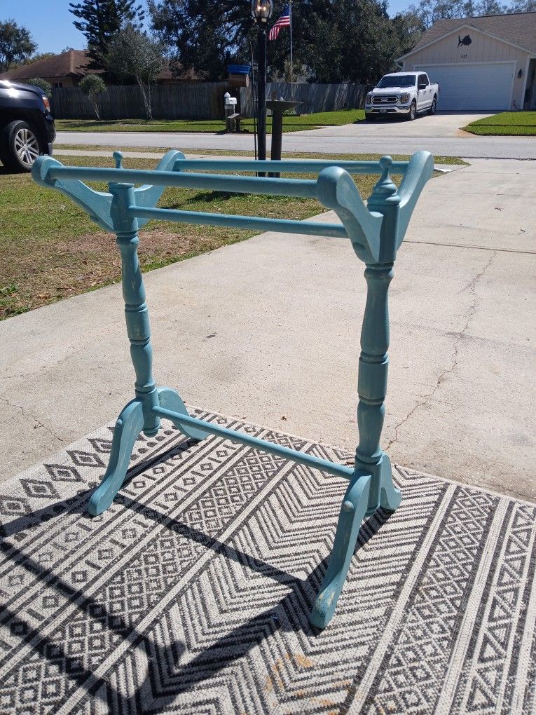 Vintage Towel/quilt Rack Beachhouse/Farmhouse