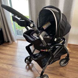 Graco Car seat And Stroller Travel System 