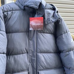 Brand New  Men’s Puff Coat Warm Size Xl  Or large 