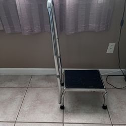 Heavy Metal Medical step Stool With Handle 