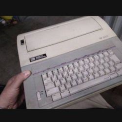 Vintage Smith Corona XE 1950 No Deliever