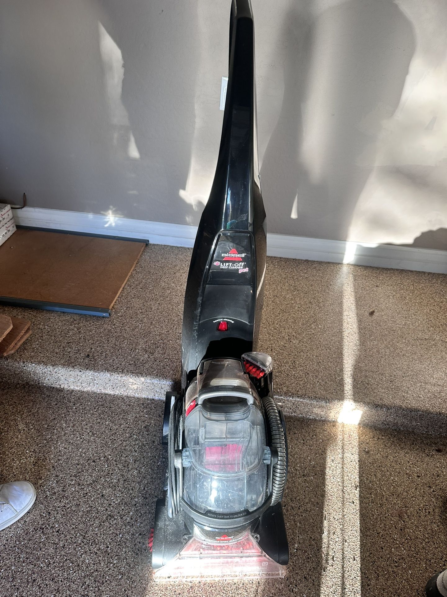 Bissell Deep Carpet Cleaner Vacuum 