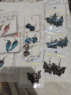 Earing Set Of 10 For $5