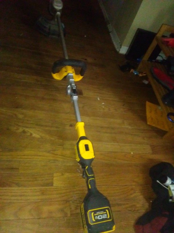 DEWALT 20V WEED EATER TOOL for Sale in Grays Harbor County, WA OfferUp