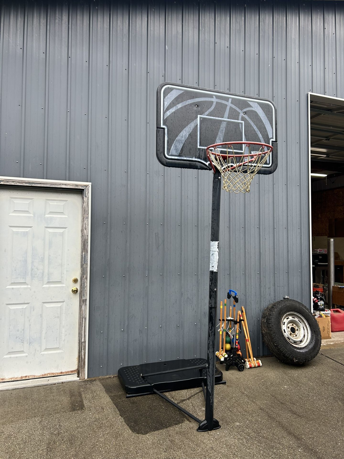 Free Basketball Hoop