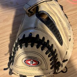 Easton Fastpitch Softball Catchers Glove 33”
