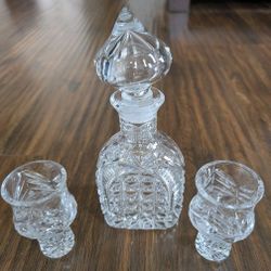 Crystal Decanter With Lid With 2 Shot Glasses
