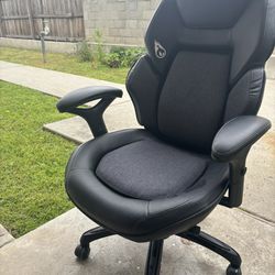 DPS Gaming Office Chair