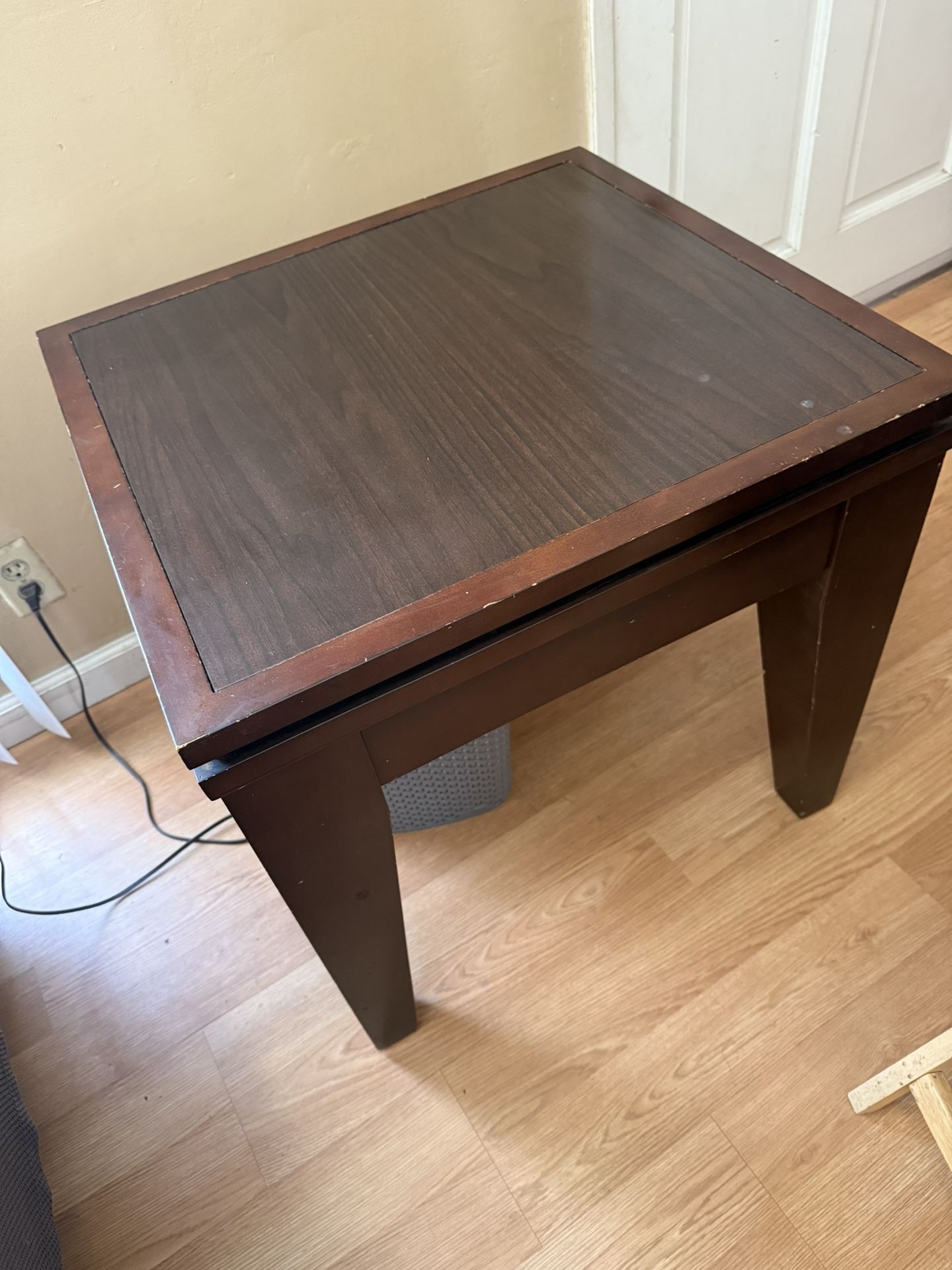 1 End Table