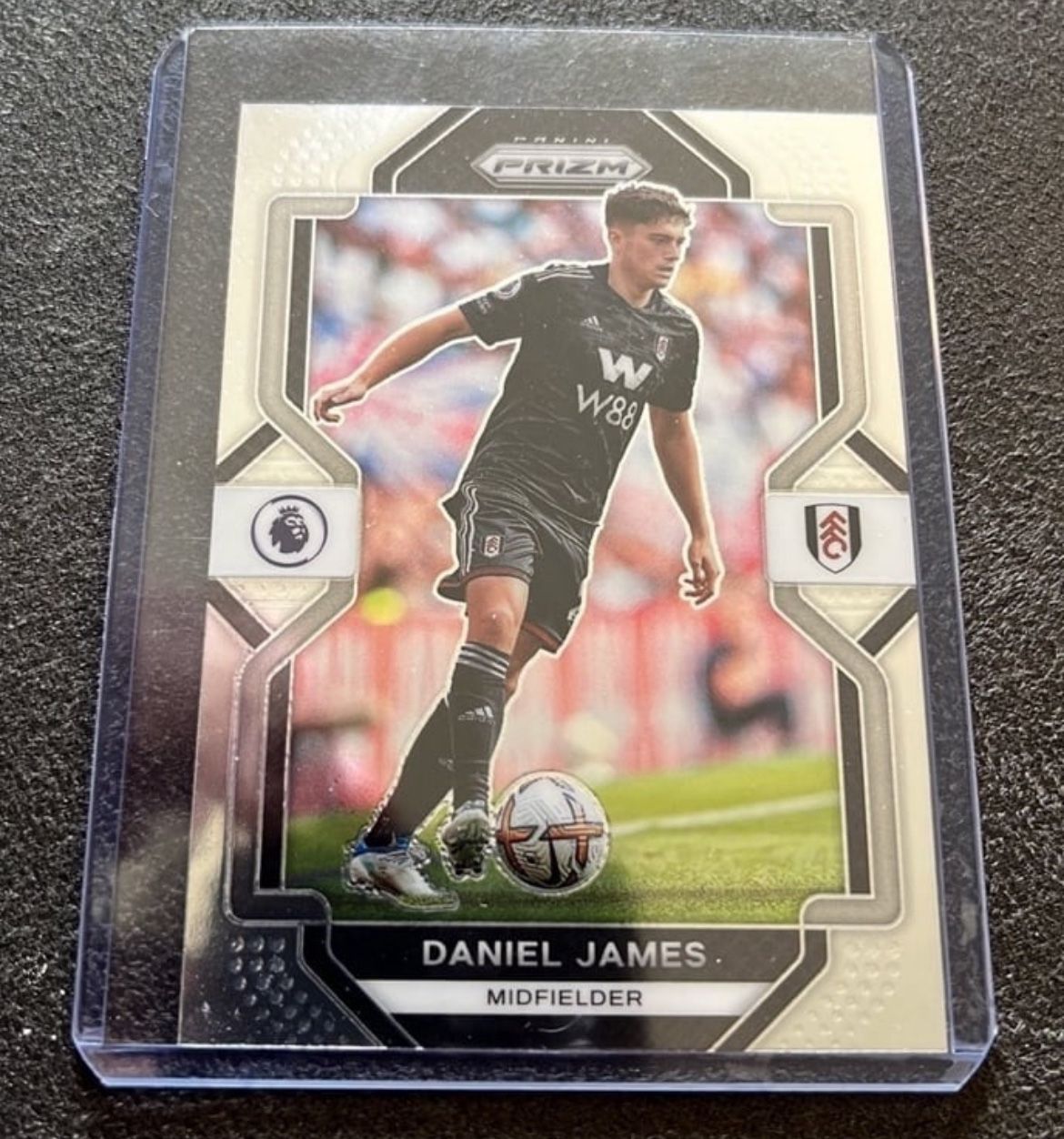 2022-23 Prizm Premier League EPL #262 Daniel James - Fulham