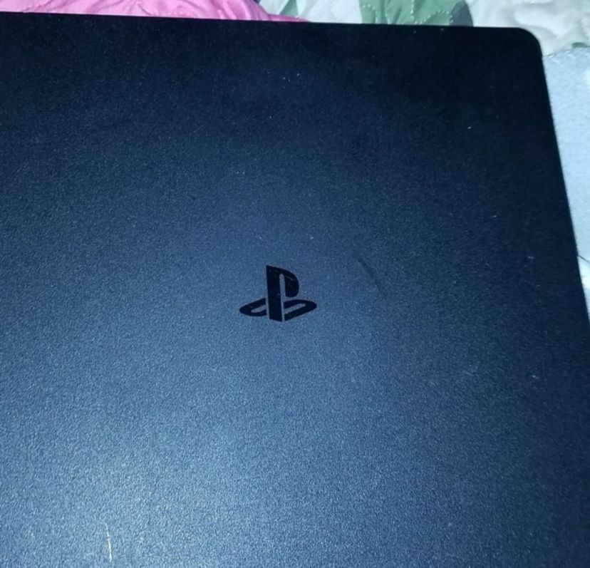 Black Sony PS4