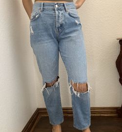 MOM JEANS