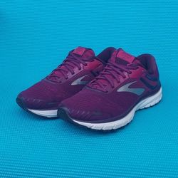 Brooks Adrenaline GTS 18 Athletic Running Shoes Women s Size 10.5 Medium B for Sale in Sunnyvale CA OfferUp