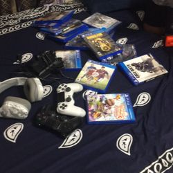 Ps4  With 16 Games  