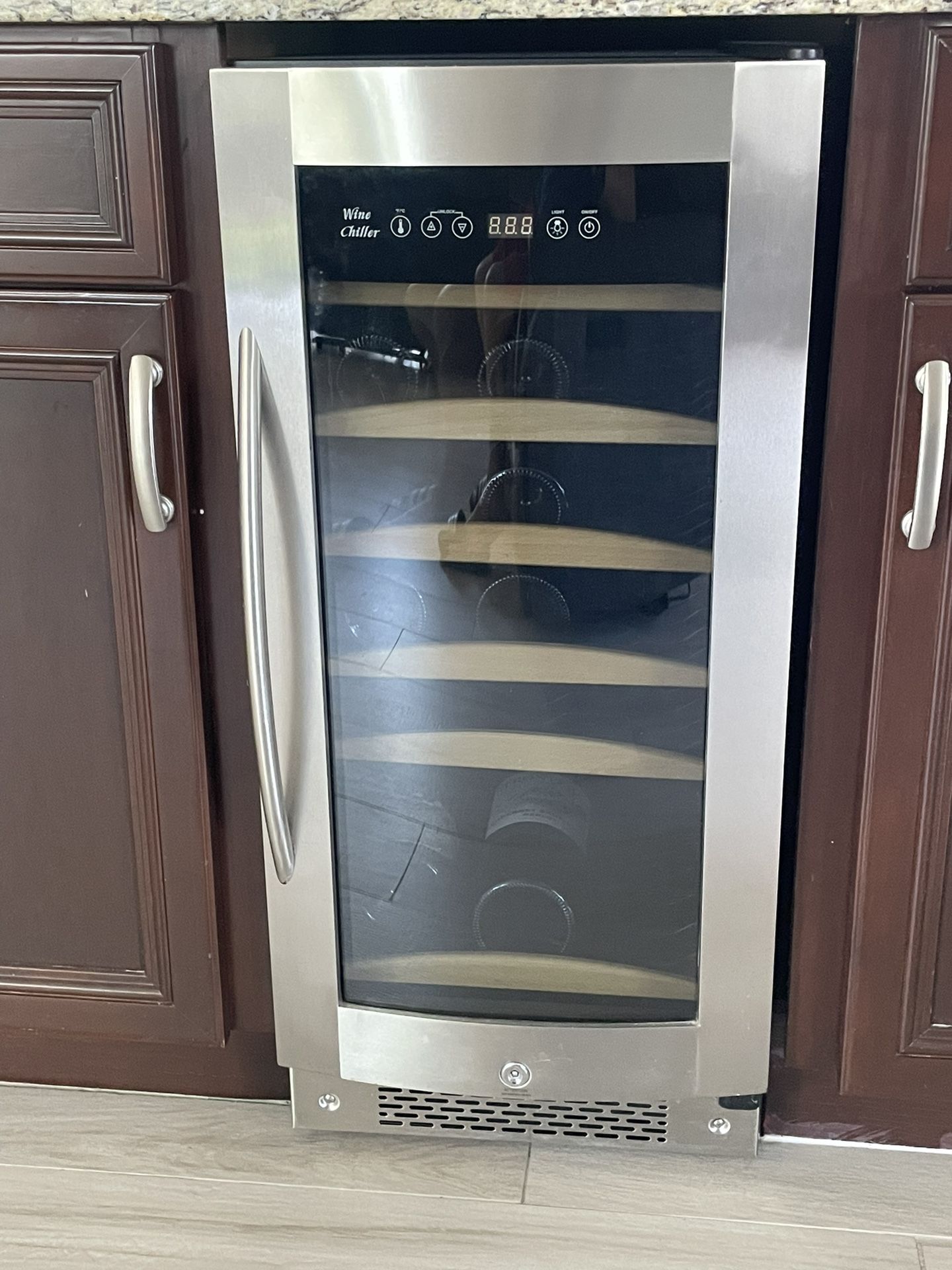 Wine Cooler Avanti