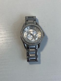 Fossil Riley ES3202 Women Silver Stainless Steel Analog Dial Quartz Watch