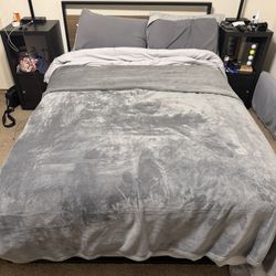Complete Bed Set: Full Size (Read Description)