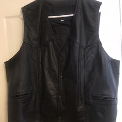 Woman’s Leather Vest New XL