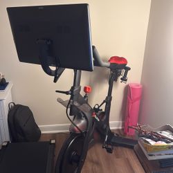 PELOTON 