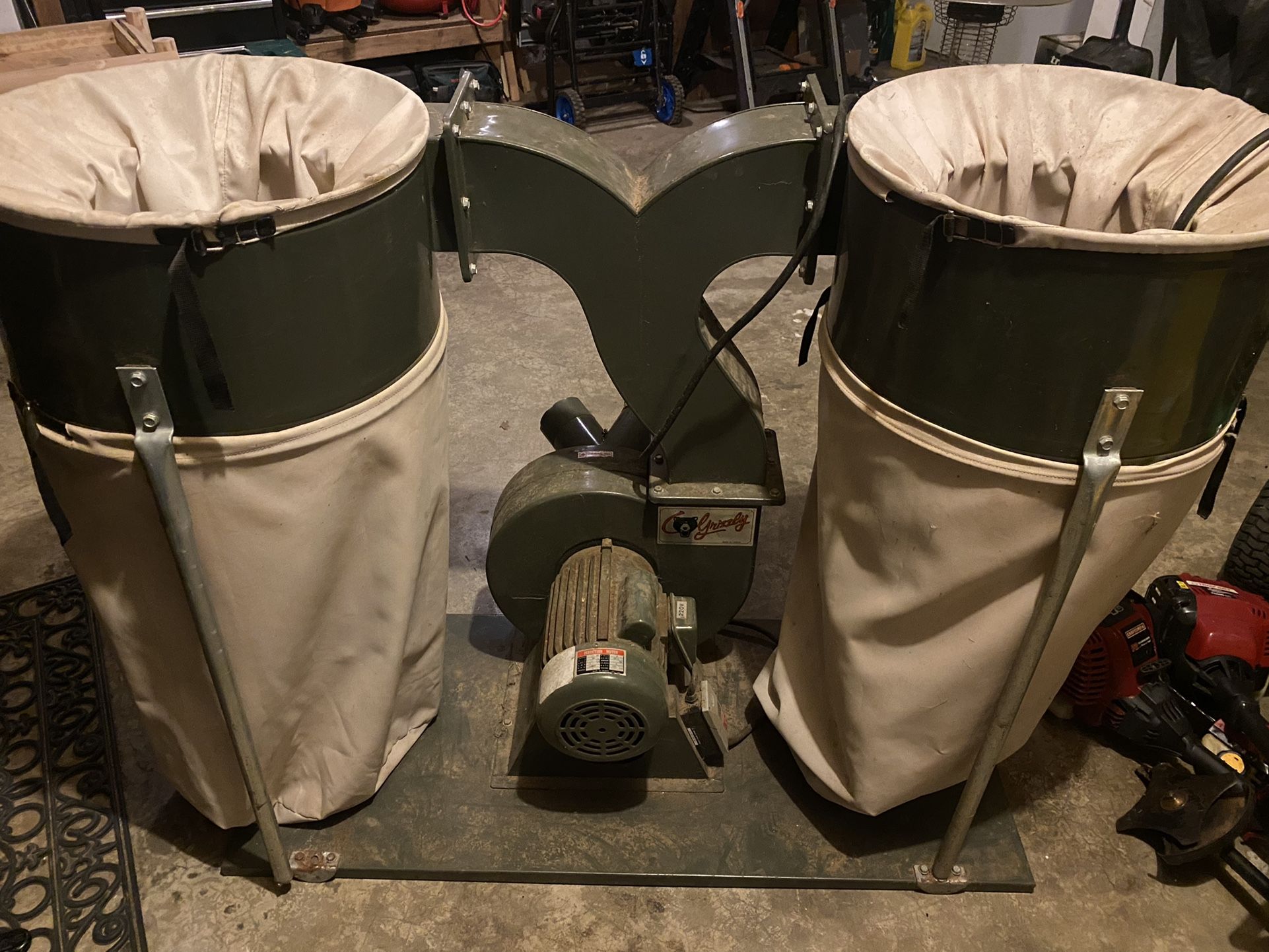 Grizzly Shop Dust Collector