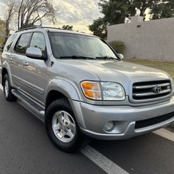 2004 Toyota Sequoia