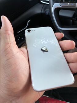 iPhone SE 3