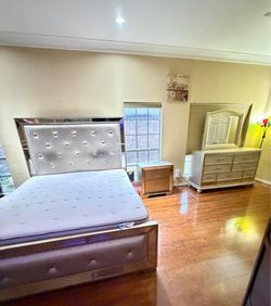 Bedroom set