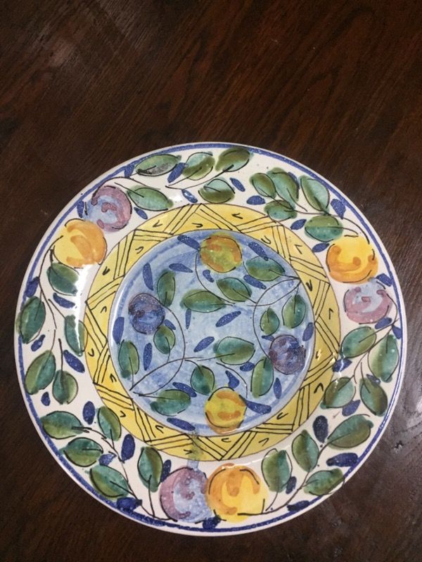 Decorative plate.