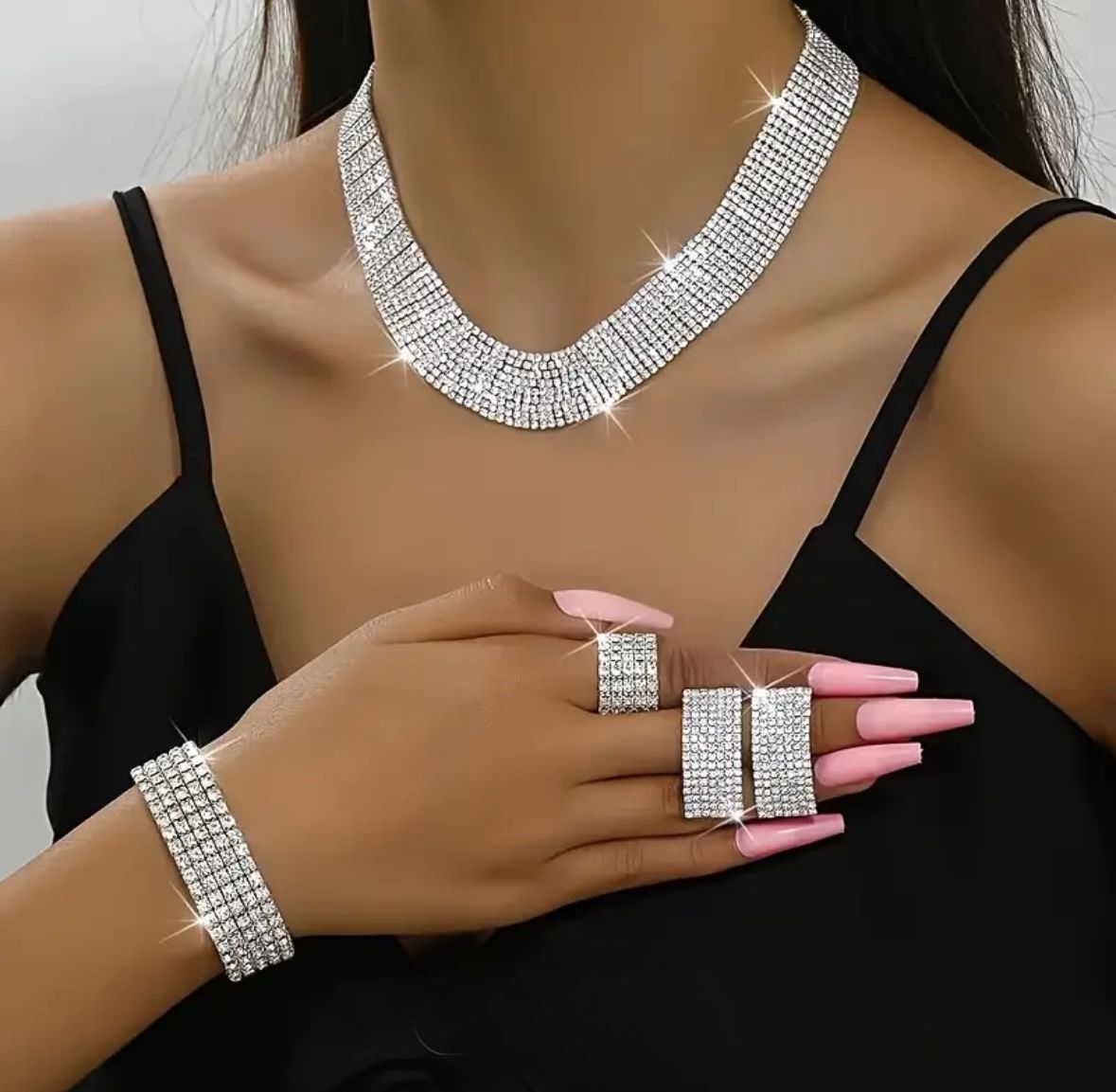 Woman jewelry 1 Pair of Earrings, 1 Necklace, 1 Bracelet, 1 Ring - Glamorous Rhinestone Jewelry 