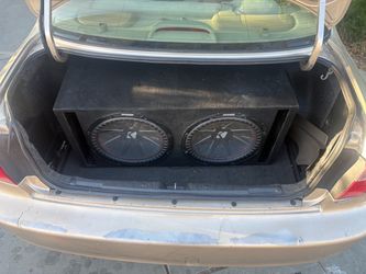 Subwoofer kicker comp R dual 15’s