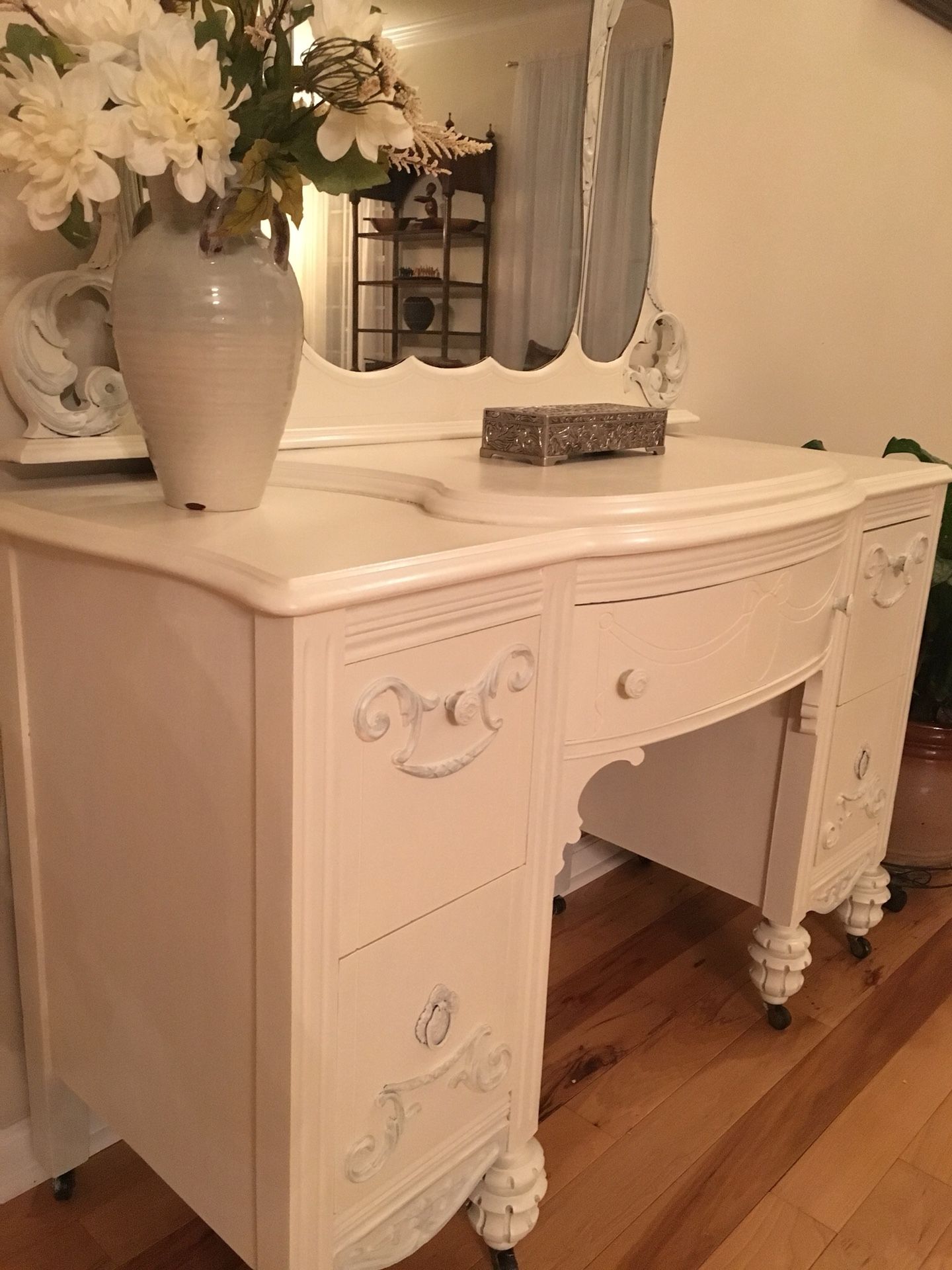 Beautiful Antique Vanity